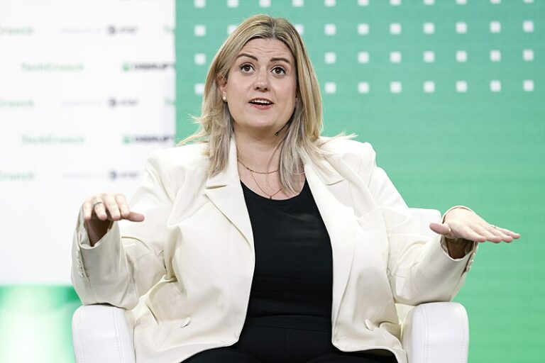 OnlyFans quer ser rede social sem anúncios nem recomendações de conteúdo, diz CEO