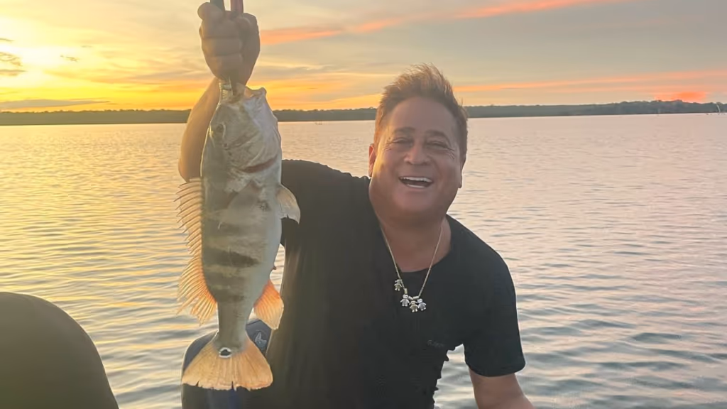 Leonardo fala sobre vínculo com Virginia Fonseca