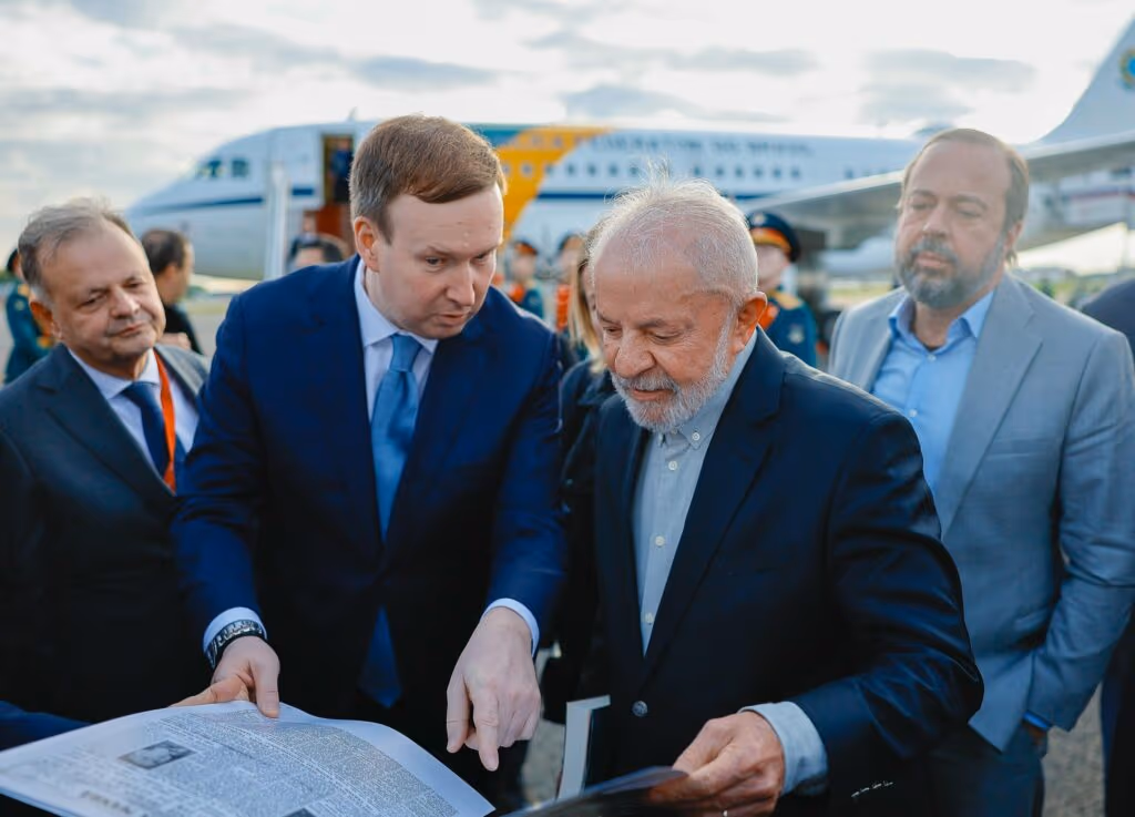 Crusoé: Até onde vai o apoio de Lula a Putin
