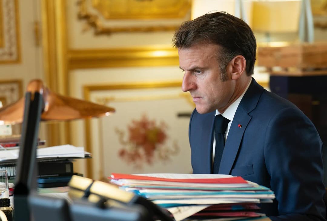 Macron defende postura mais dura da Otan contra violações russas