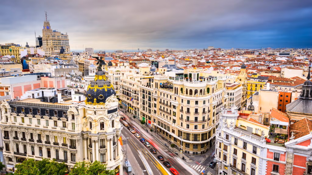 Moradores viram figurantes na própria cidade e nem percebem