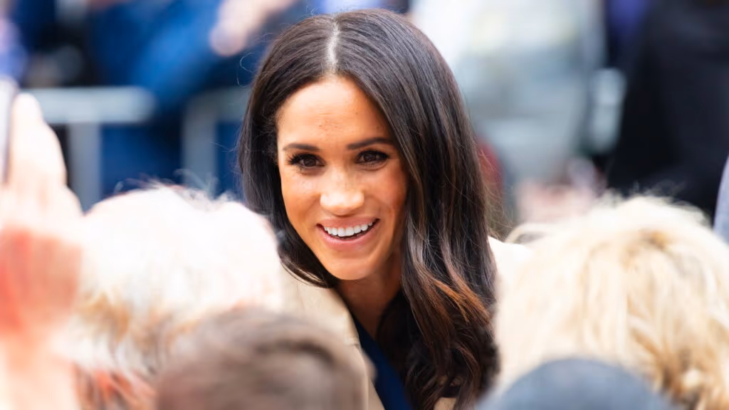 Meghan Markle posta foto rara com os filhos para comemorar o dia das mães