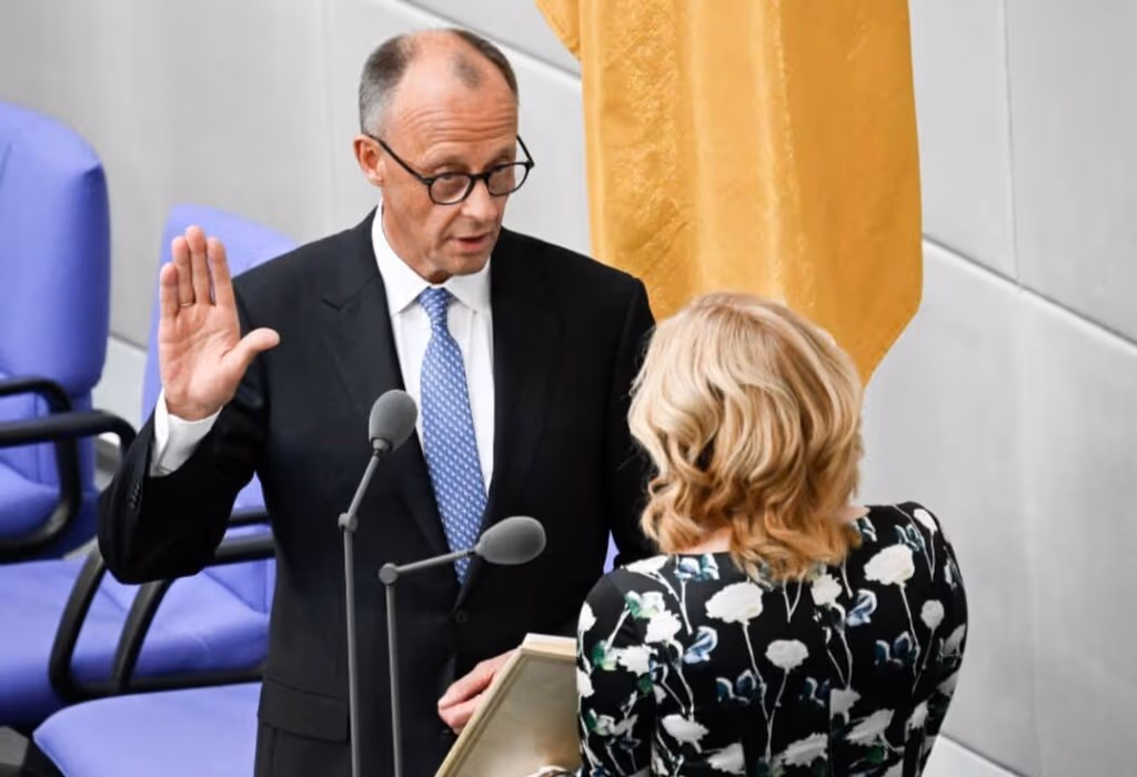 Após fiasco inicial, Friedrich Merz começa como chanceler Alemão