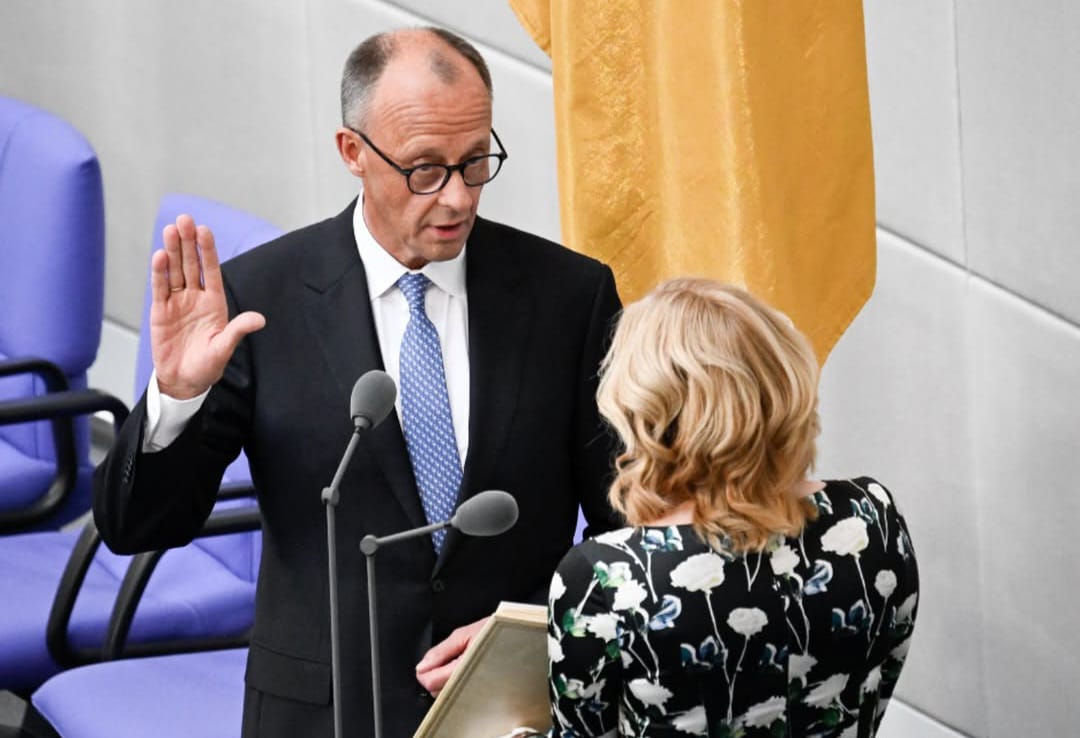 Após fiasco inicial, Friedrich Merz começa como chanceler Alemão