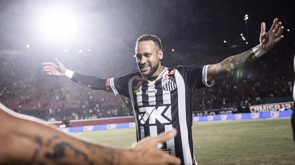 Neymar afirmar está no auge da carreira há 15 anos
