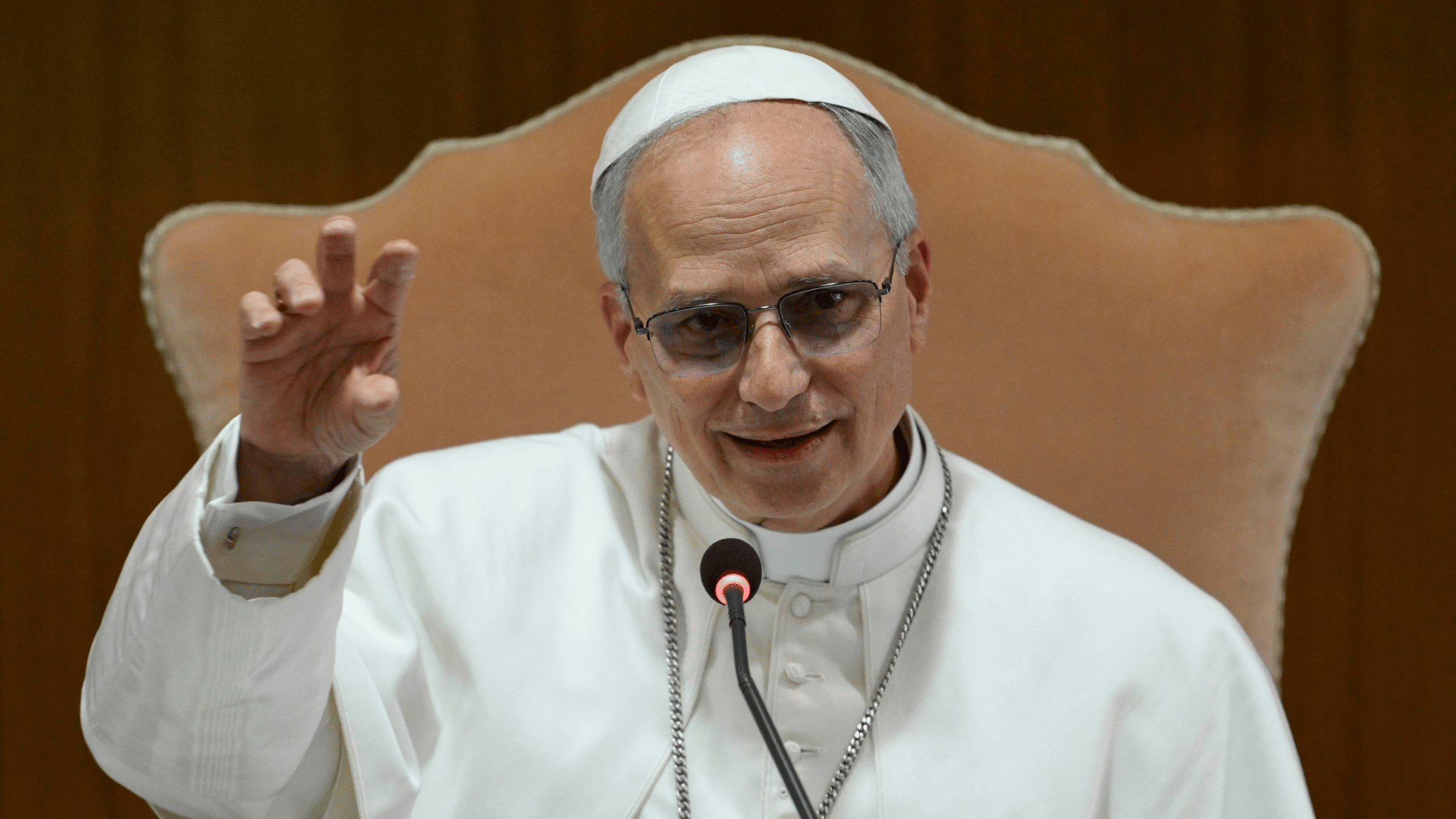 “É fundamental proteger este bem precioso que é a liberdade de expressão e de imprensa”, diz Leão XIV