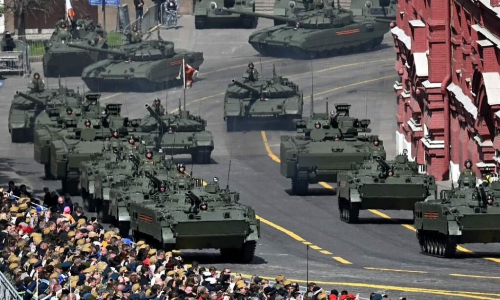 Crusoé: Intensificação militar russa na fronteira com Finlândia e Estônia preocupa