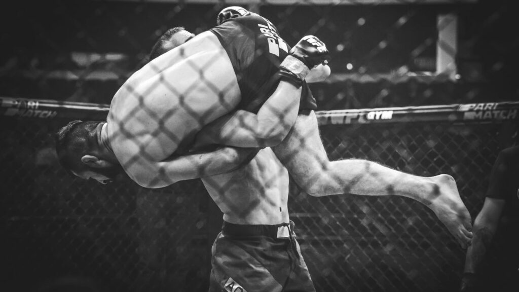 Os bastidores que mostram um lado pouco conhecido do MMA