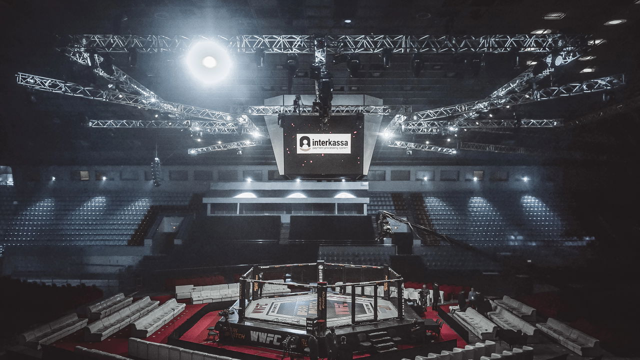 O que acontece quando o árbitro erra em uma decisão crucial no UFC?