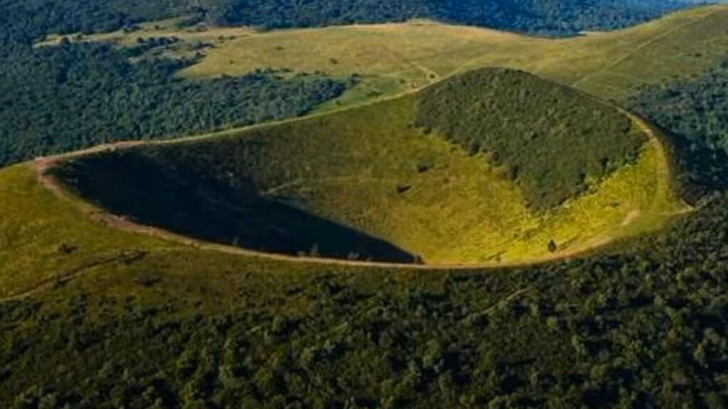 Vulcão mais antigo do mundo está escondido na selva amazônica