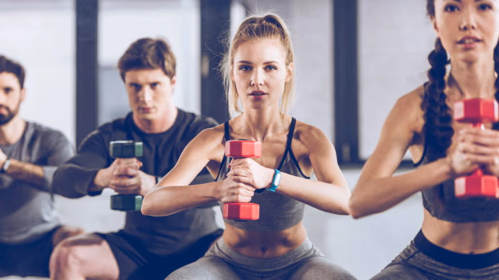 Como manter o corpo em forma sem abrir mão da vida social