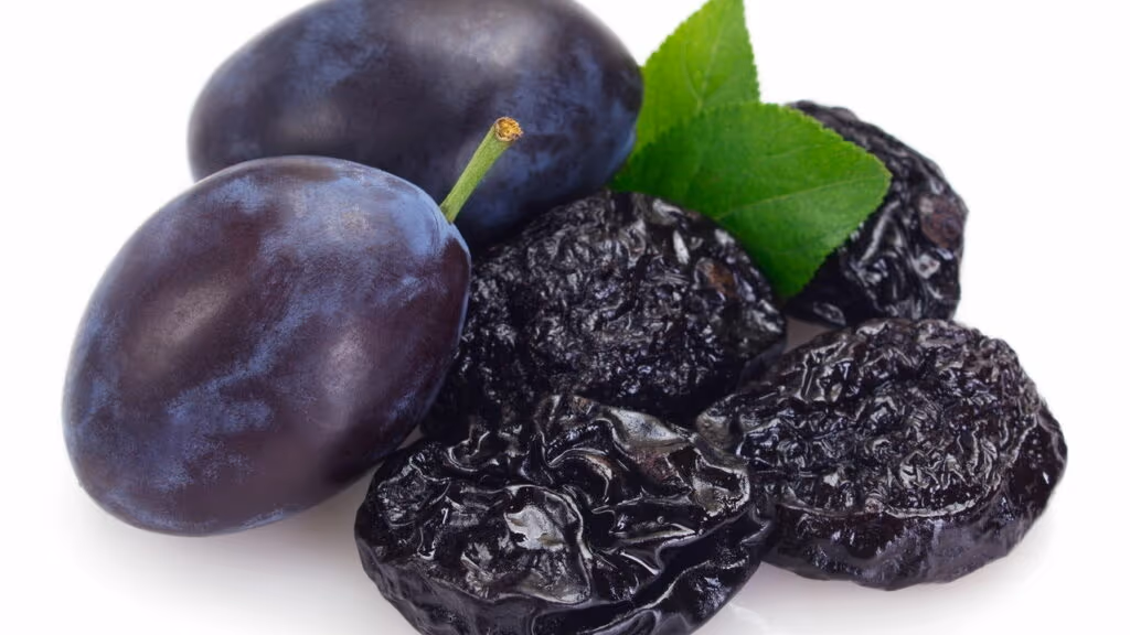 Você sabia que uma fruta comum pode rejuvenescer sua pele e seus ossos?