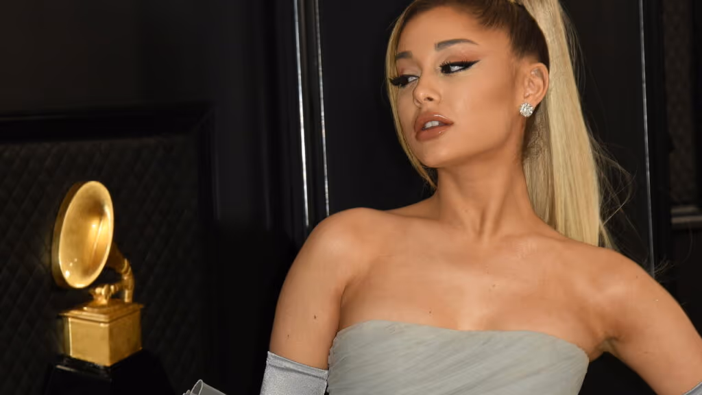 Ariana Grande entra para o elenco do novo Entrando Numa Fria com estreia marcada