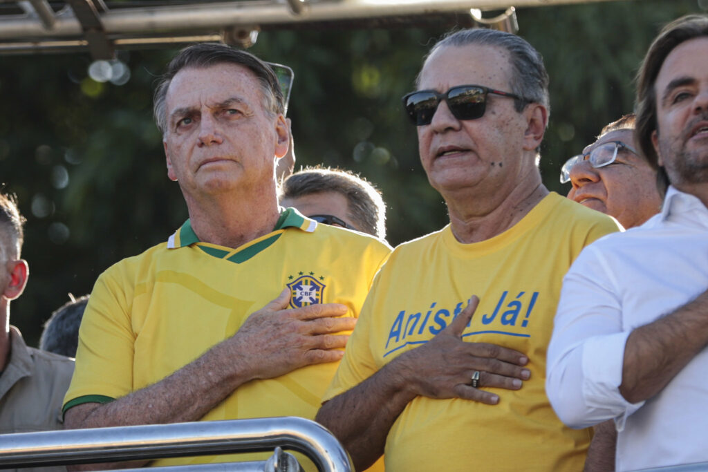 PF inclui Silas Malafaia em inquérito que investiga atuação de Eduardo nos EUA