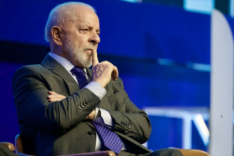 Maioria dos brasileiros não quer Lula candidato, diz Datafolha