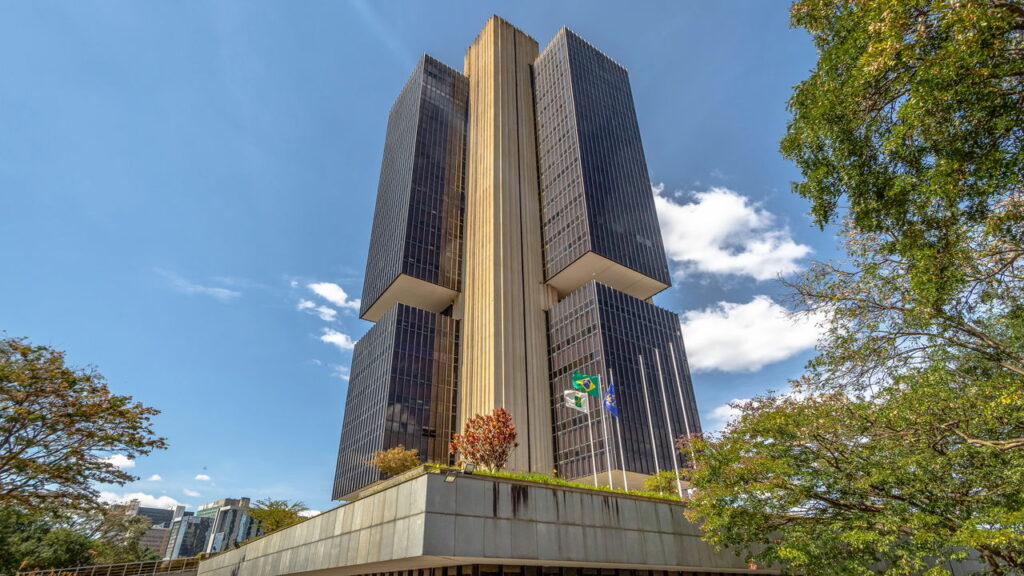 Bancos fecham hoje quarta-feira