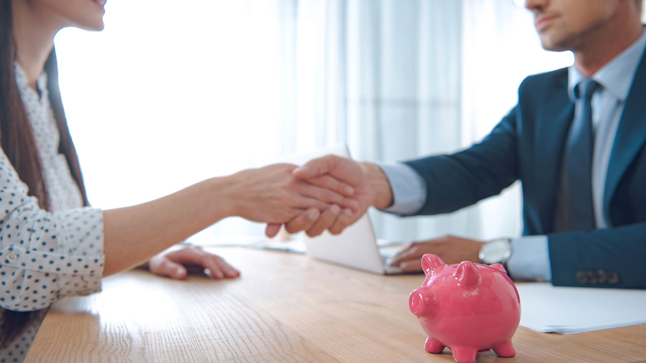 Banco anuncia encerramento de atividades em 60 dias