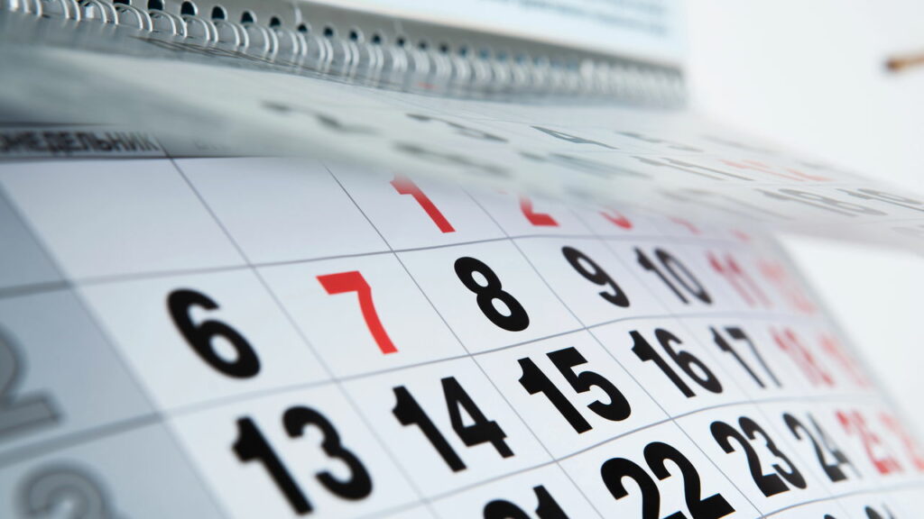 Feriado no domingo em novembro terá compensação adicional?