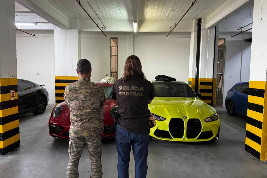 PF apreende Porsche, BMW e Land Rover do ‘Careca do INSS’
