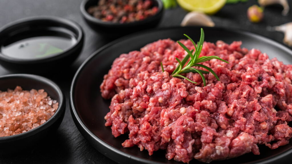 Como fazer um churrasco completo usando só carne moída
