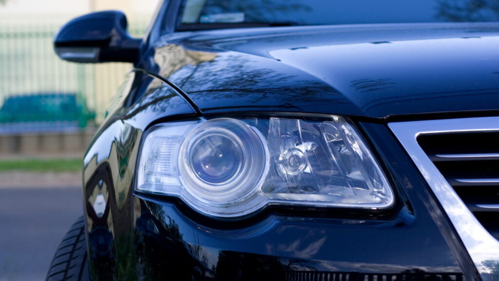 Motoristas ignoram essas luzes e acabam levando multa no trânsito