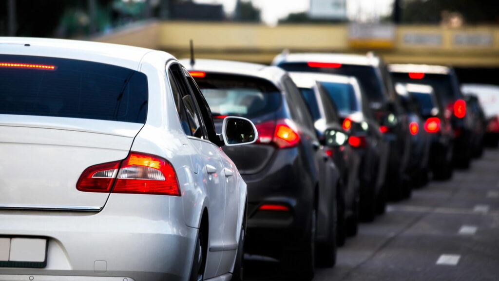 Cinco itens que você precisa checar no carro sempre que usar para não ser multado