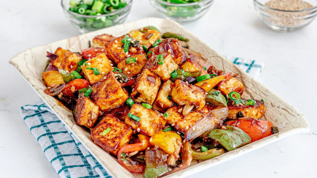 Melhores combinações de salada tropical para refrescar o seu churrasco