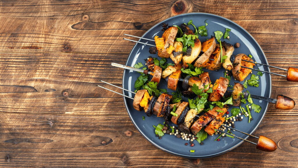 8 receitas de churrasco vegano que vão te surpreender