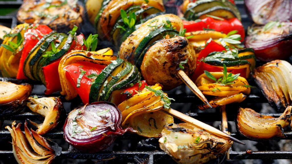 Os acompanhamentos vegetarianos que fazem sucesso no churrasco