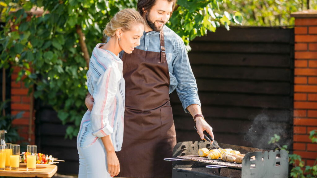10 itens essenciais para o seu kit de churrasco perfeito