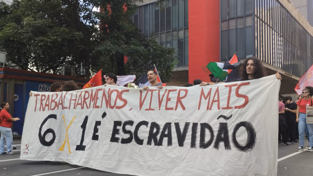 Lady Gaga contra o fim da escala 6×1