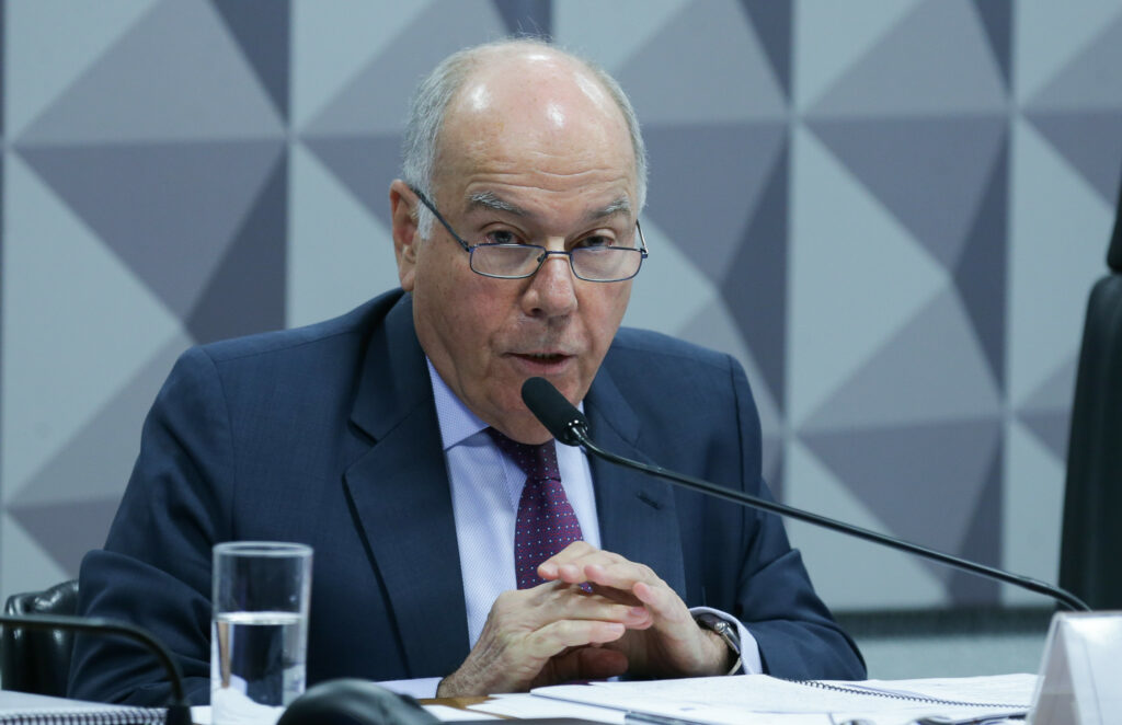 Vieira exalta papel na “defesa da soberania” contra “ultrajante conluio”
