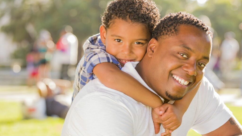 Os nomes mais usados por diferentes gerações: avós, pais e filhos