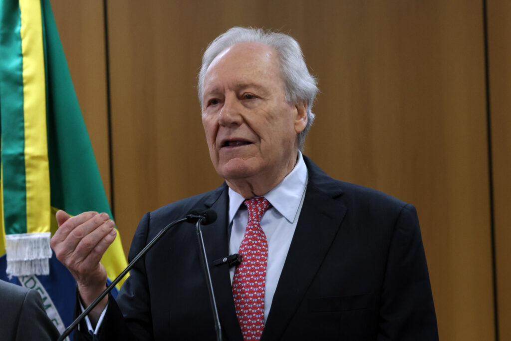 Lewandowski apresenta o projeto de lei antifacção