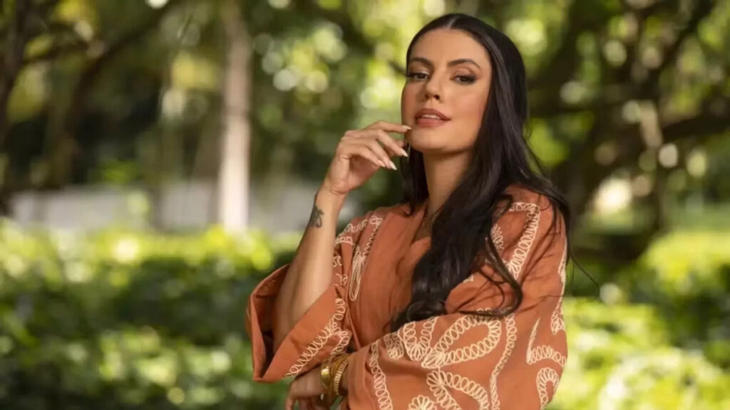Ex-BBB sonha com convite para programa da Record