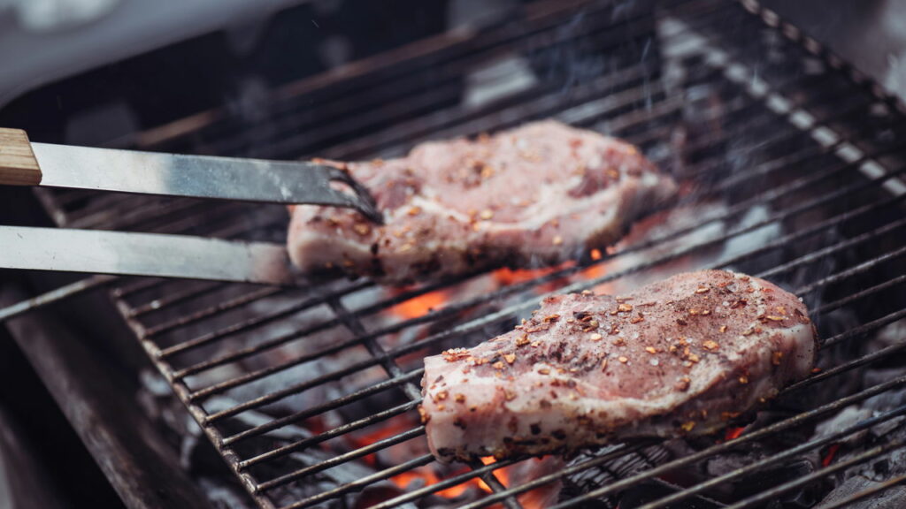 Como escolher e cuidar da grelha ideal para cada tipo de carne