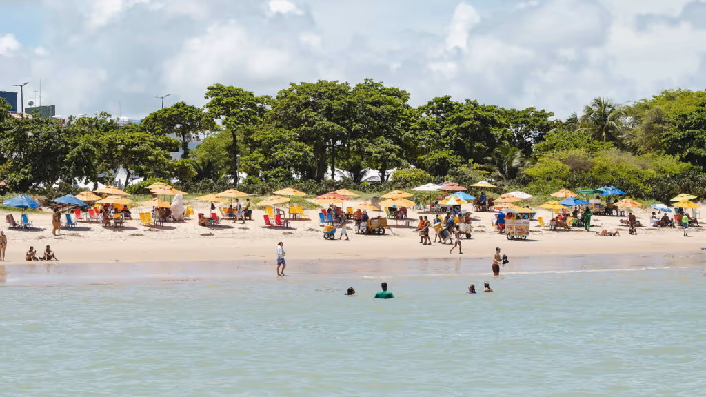 Essa cidade nordestina une praias paradisíacas, tranquilidade e custo de vida baixo
