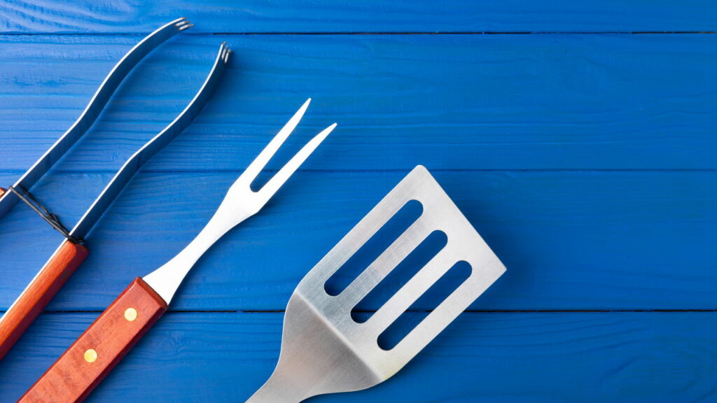 Como montar um kit churrasco econômico por menos de R$ 100