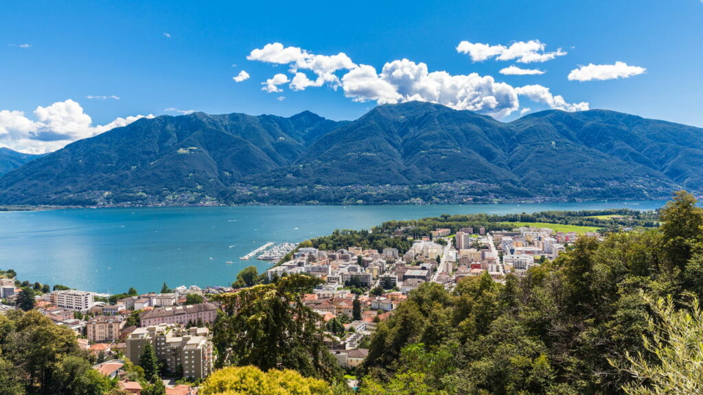 Esse lago desaparece e reaparece todos os anos — e o motivo é fascinante