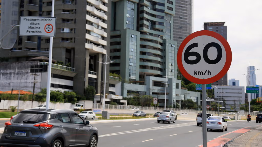 Essas mudanças nas leis de trânsito afetam diretamente motoristas iniciantes