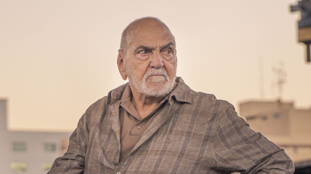 Lima Duarte expõe luta para exibir beijo em novela