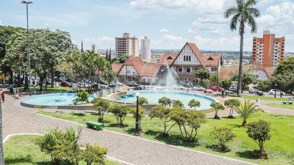 Interior com cara de metrópole? Essa cidade do Paraná surpreende visitantes