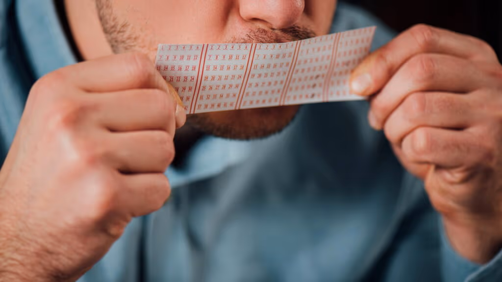 Quanto o prêmio da mega-sena rende na poupança?