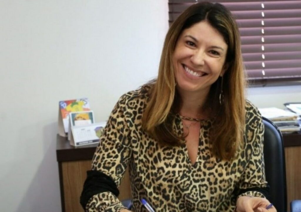 Justiça autoriza buscas contra ex-prefeita de Saquarema por suspeita de peculato