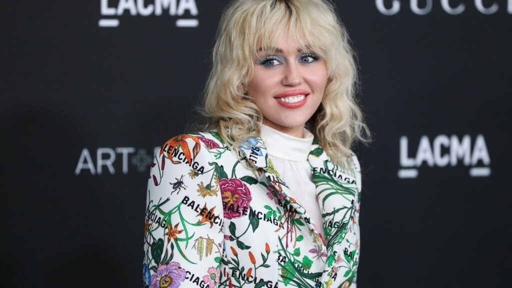 Miley Cyrus tem diagnóstico sério que afeta sua voz