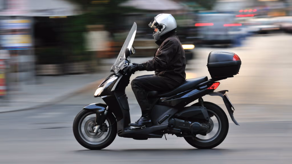 As infrações mais cometidas por motociclistas — e o que elas causam
