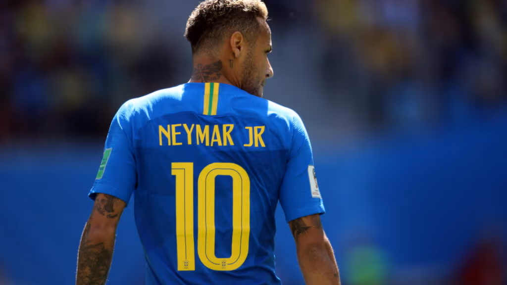 A coleção de carros mais luxuosa de Neymar Jr. impressiona fãs