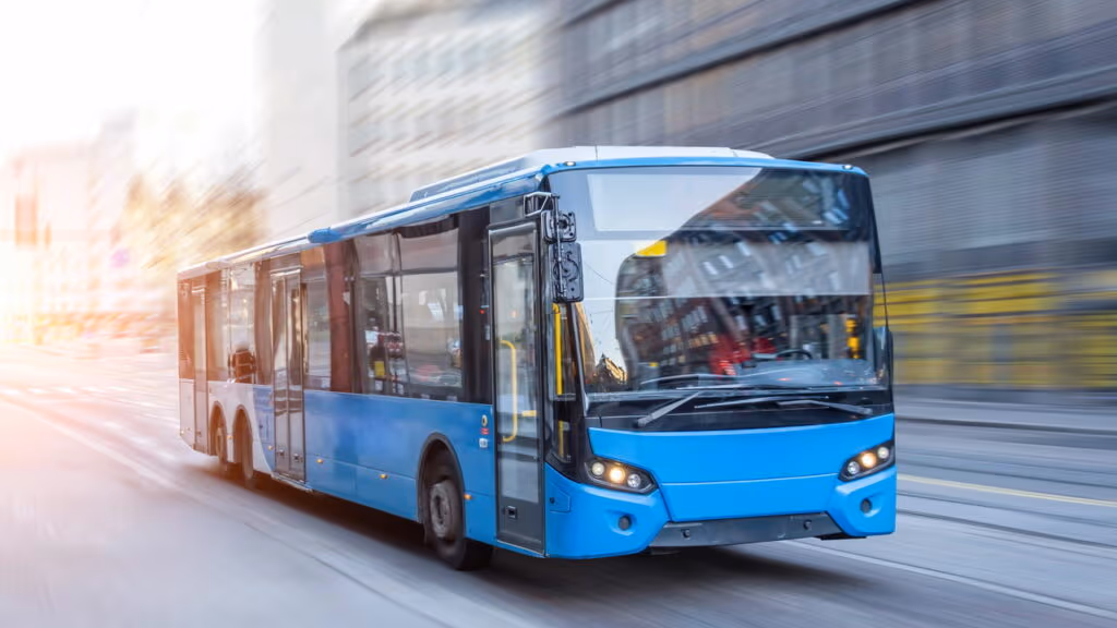 Dirigir em faixa exclusiva de ônibus: quando é permitido e quando não