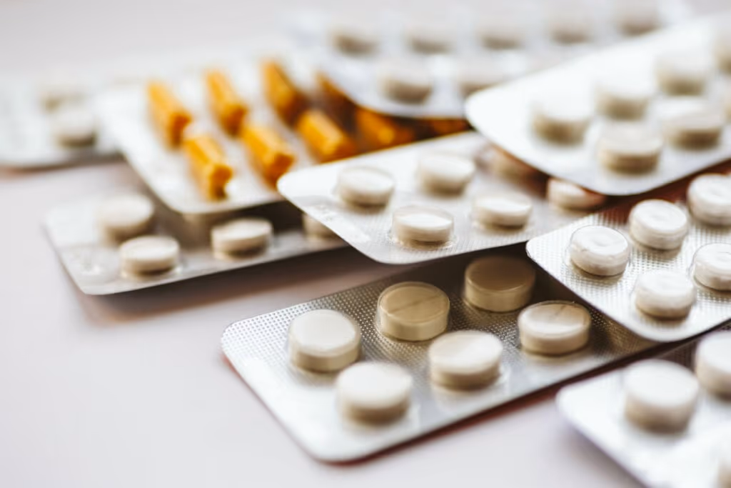 Veja os riscos do uso excessivo de medicamentos por idosos