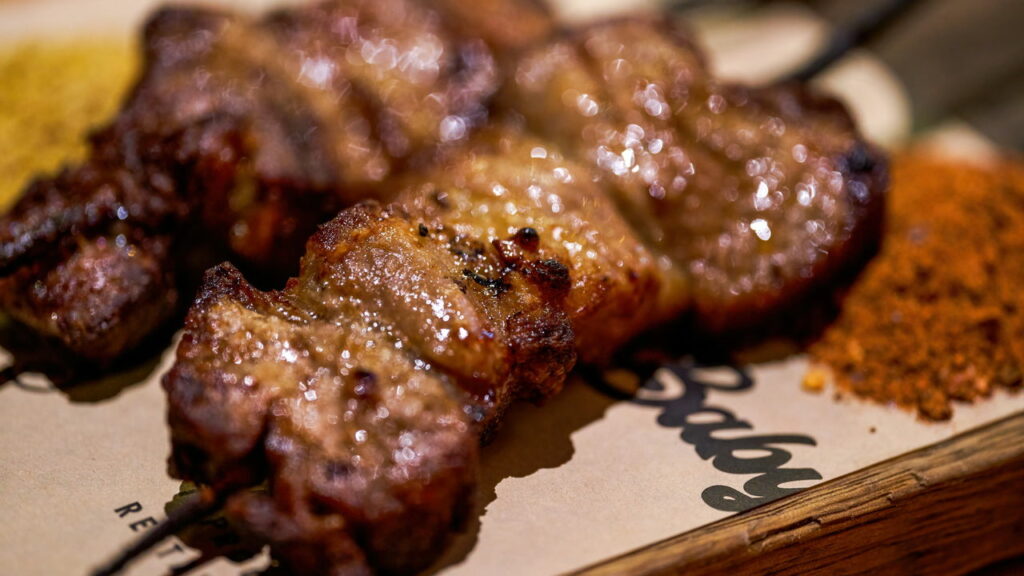 Como organizar um rodízio de churrasco em casa